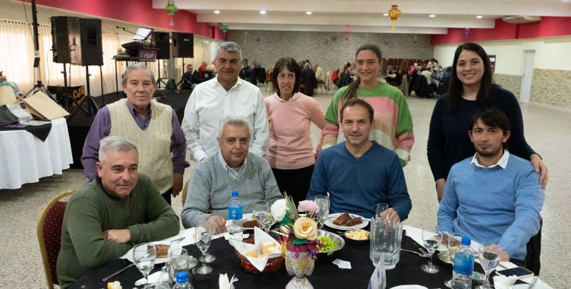 Abella acompañó el 66º aniversario de la Asociación de Jubilados y Pensionados de la calle Pueyrredón