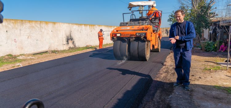 El Intendente supervisó nuevas obras de asfalto en San Felipe