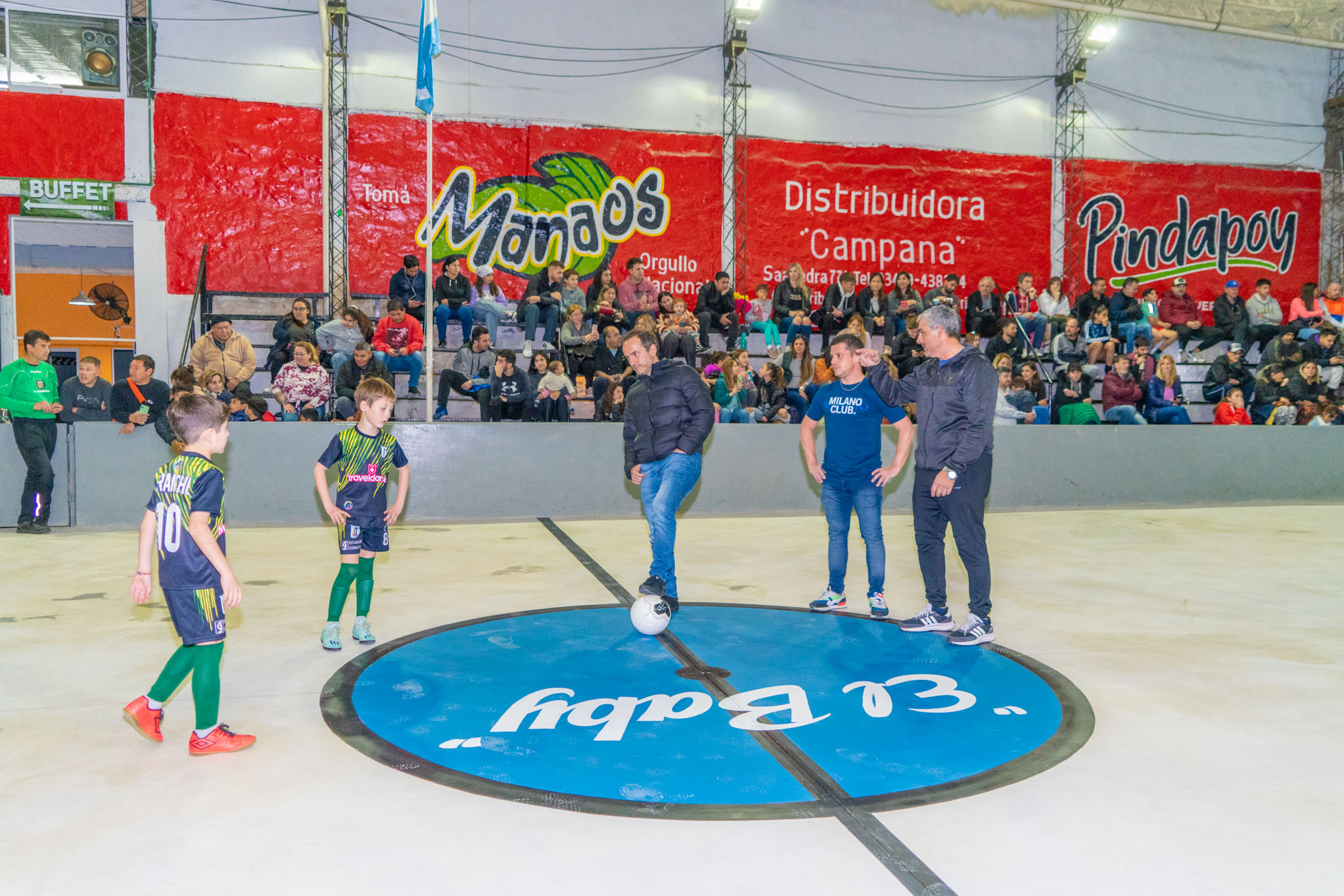 Abella acompañó el inicio de un nuevo Torneo Intercolegial de Baby Fútbol