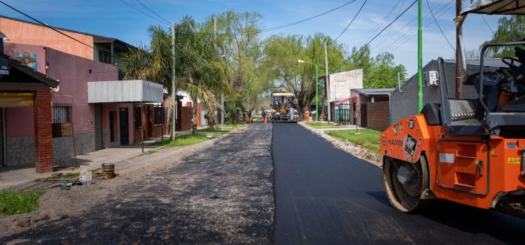 El Municipio asfalta las últimas calles de tierra del barrio La Josefa