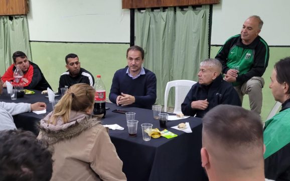 Abella también se reunió con referentes de los clubes del Lubo y La Esperanza