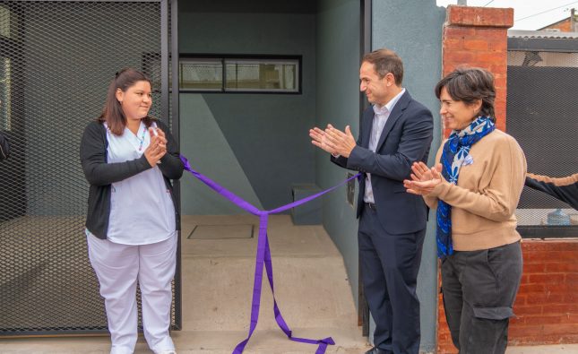 El Intendente inauguró el nuevo y moderno edificio del Centro de Salud de Las Acacias