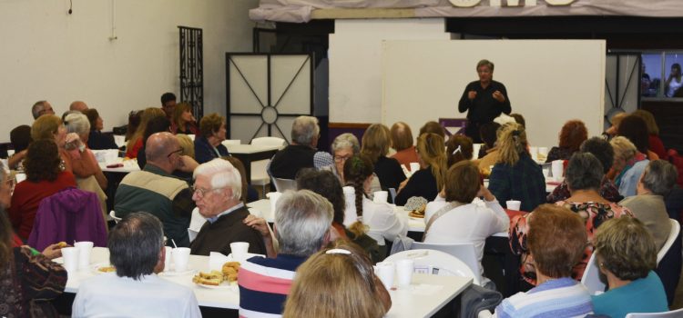 Cientos de vecinos compartieron un nuevo encuentro de “Café con ALMA”