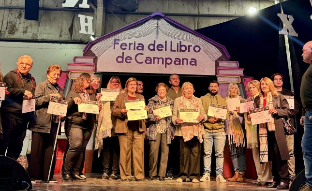 El Municipio reconoció a escritores y vecinos que formarán parte de la primera revista de Campana