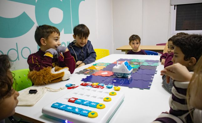 Centro Educativo Digital: nuevo taller de Robótica para niños de 5 y 6 años